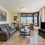 Home4u - In Historical Center דירה