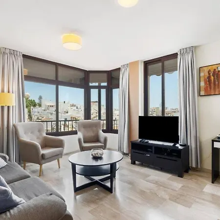 Home4u - In Historical Center * Estepona